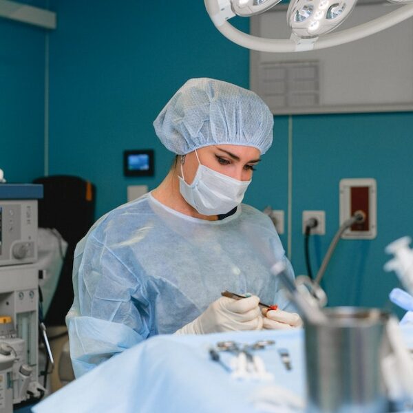 Surgical equipment suppliers in UAE
